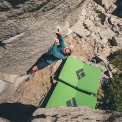 Erratic Boulder Crash Pad