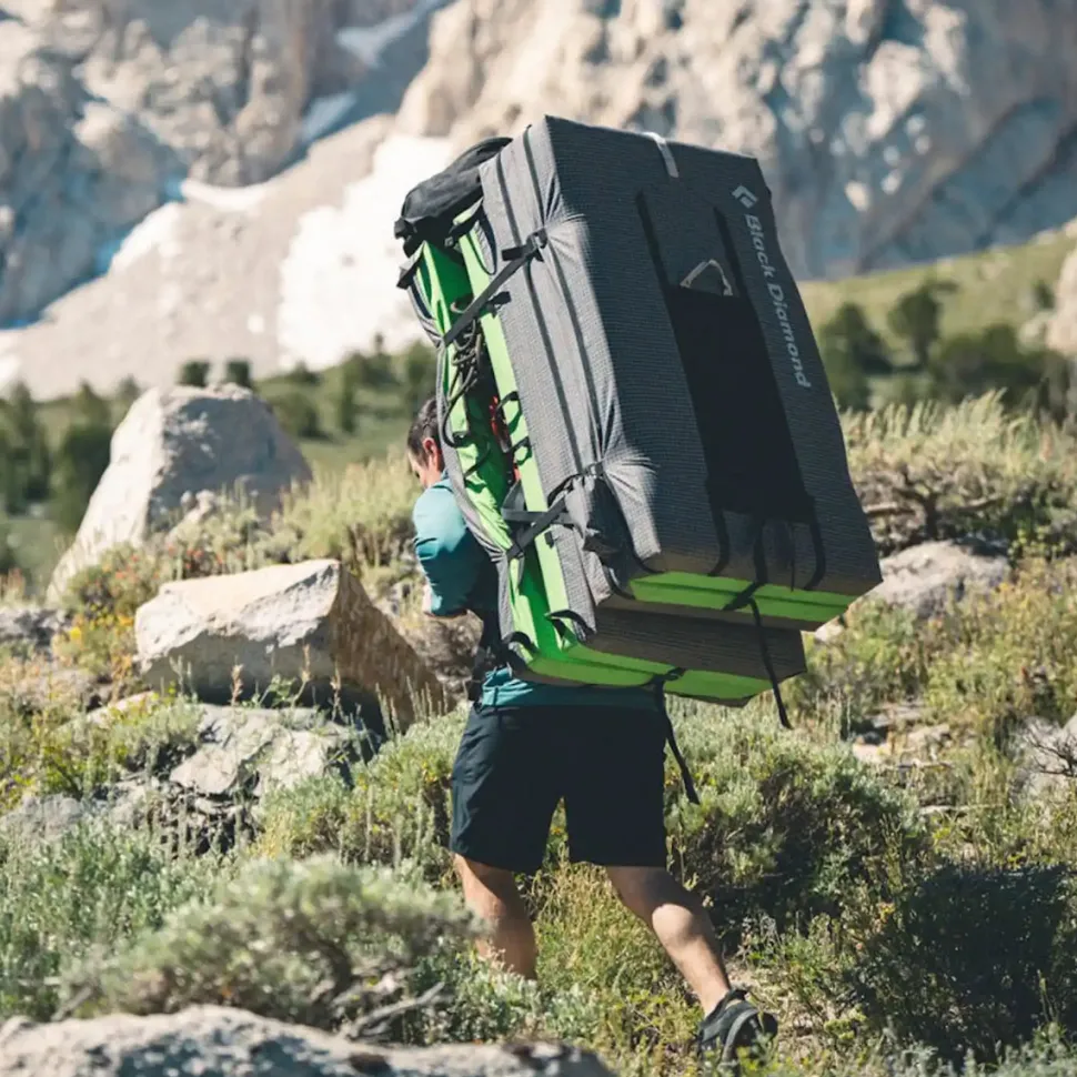 Erratic Boulder Crash Pad